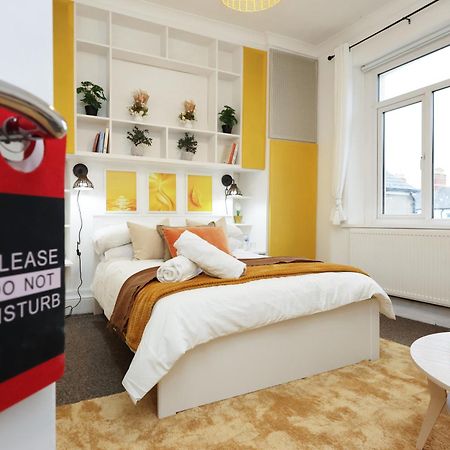 Cardiff City Guesthouse, Central Rooms, Fast Wi-Fi, On-Street Parking المظهر الخارجي الصورة