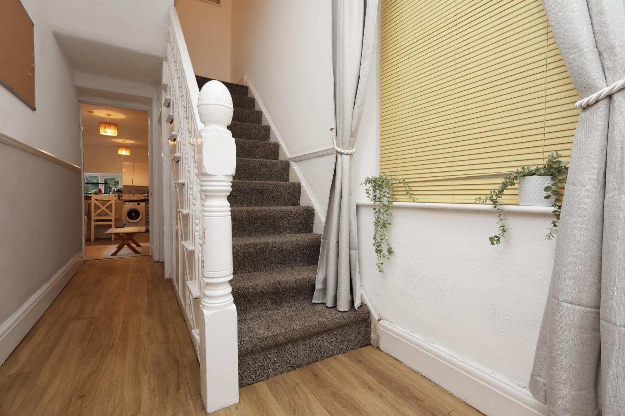 Cardiff City Guesthouse, Central Rooms, Fast Wi-Fi, On-Street Parking المظهر الخارجي الصورة