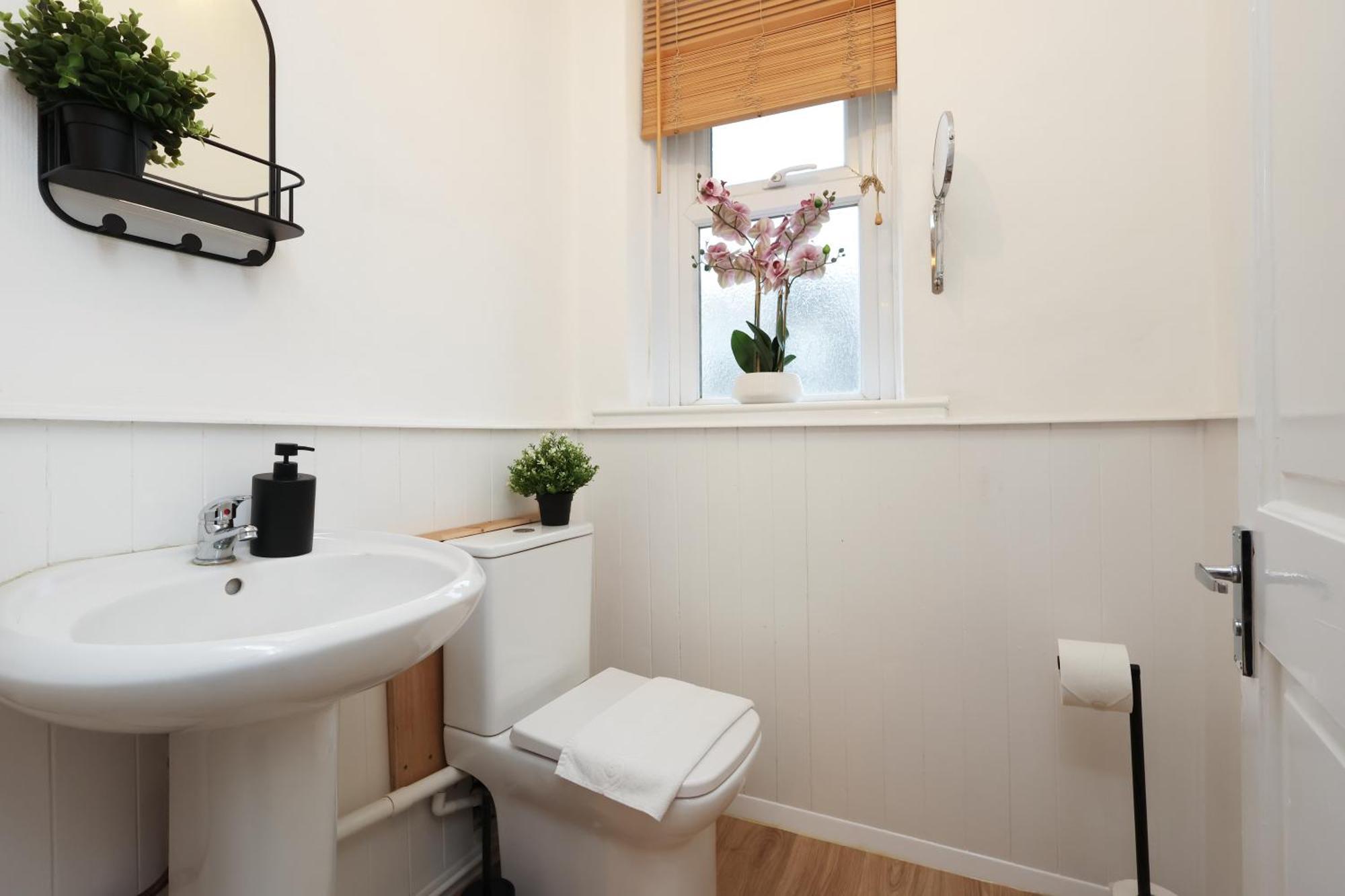 Cardiff City Guesthouse, Central Rooms, Fast Wi-Fi, On-Street Parking المظهر الخارجي الصورة